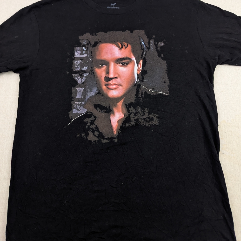 Elvis Presley Gorgeous Bold Graphic The King Of Rock Black Graphic Tee Medium